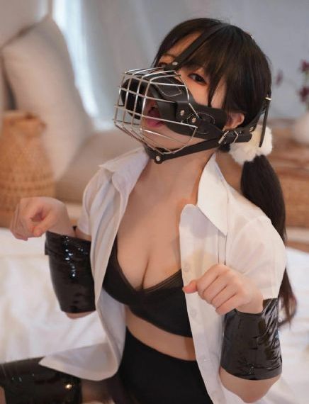 色999
